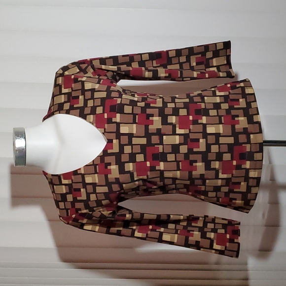 Forever 21 Tops - FOREVER 21 Black w/Geo Block Print Blouse - 3/4 Sleeves- Fitted-Stretch-EC- Sz S